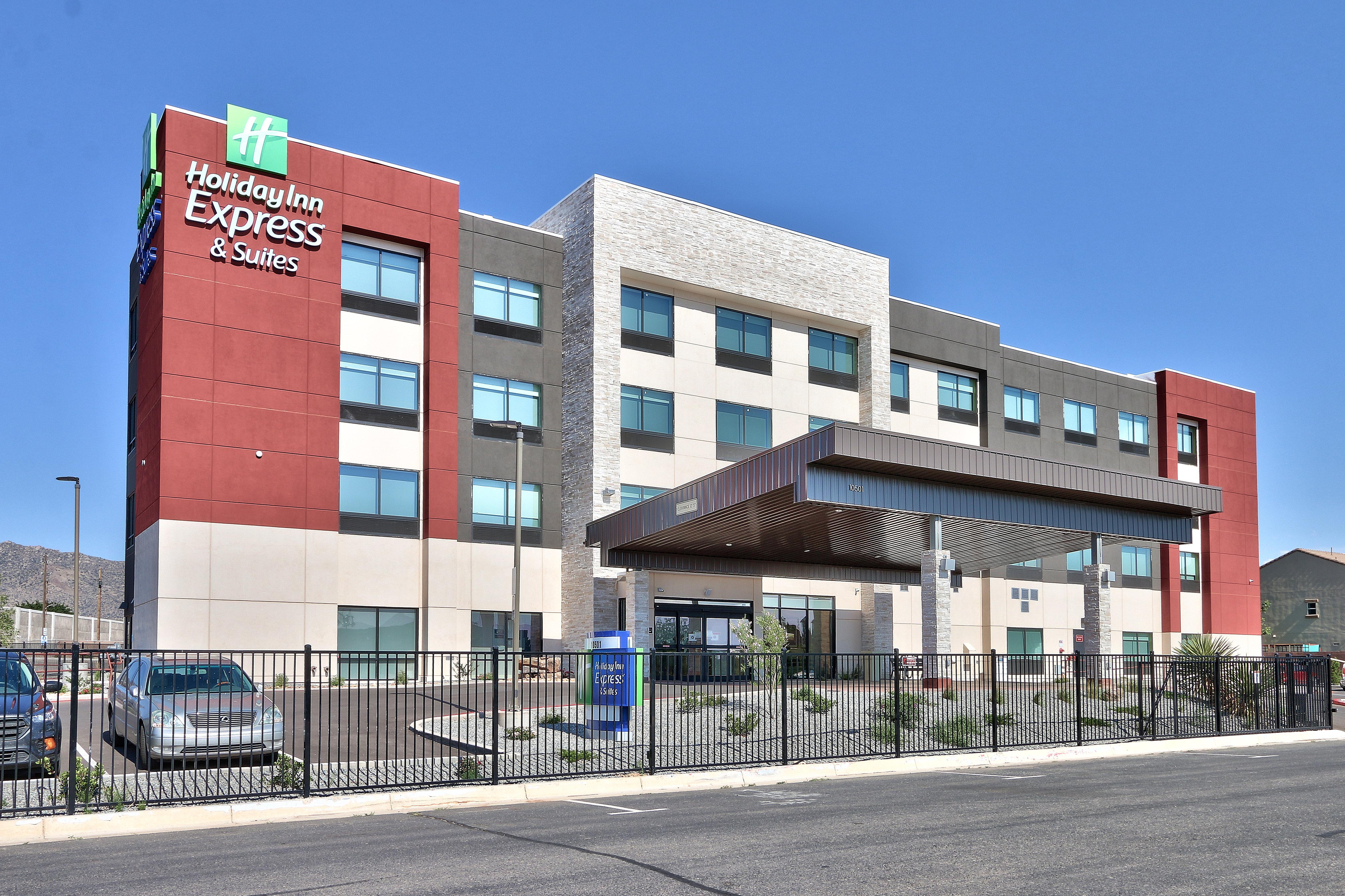 Holiday Inn Express & Suites - Albuquerque East By Ihg Exterior foto