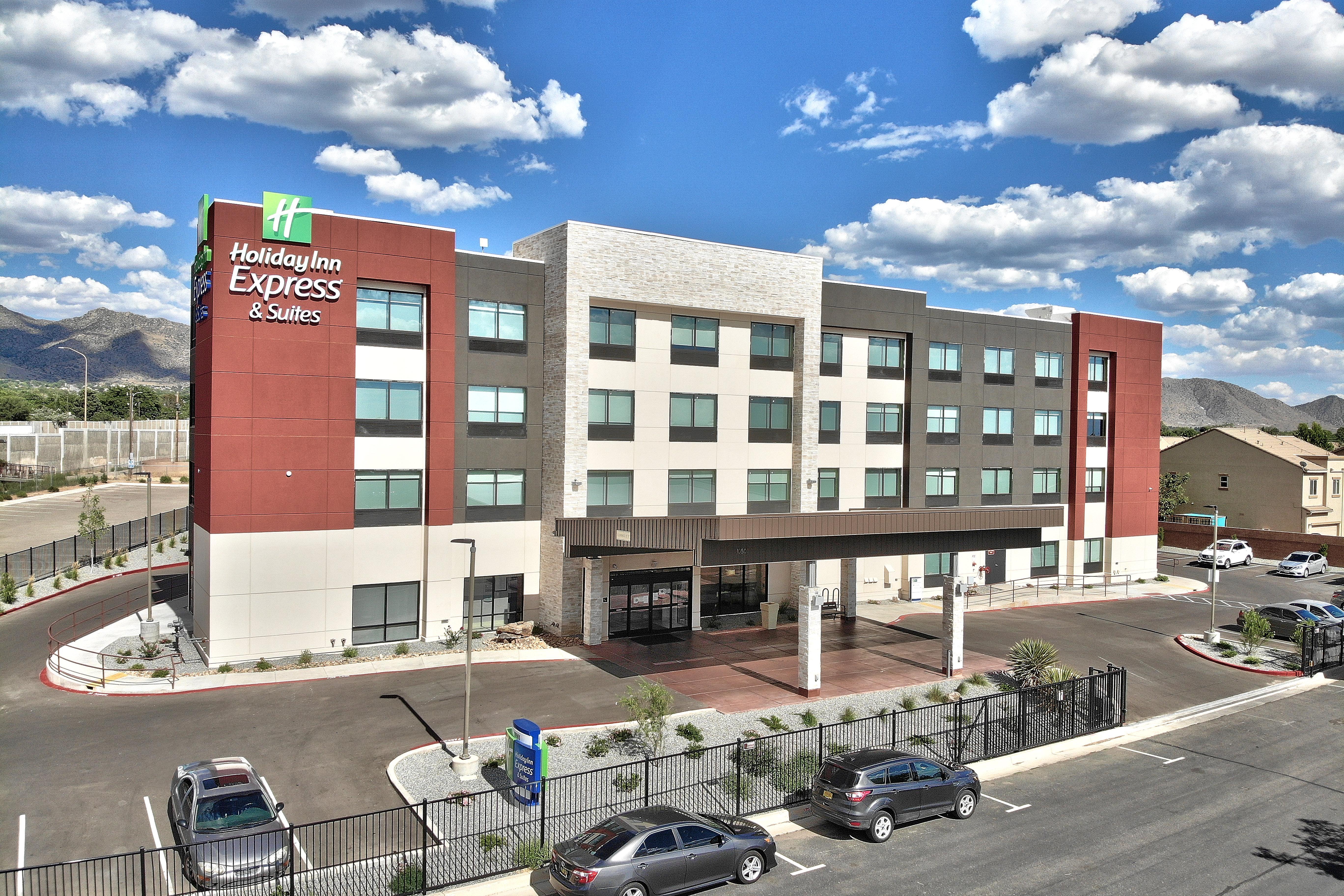 Holiday Inn Express & Suites - Albuquerque East, An Ihg Hotel Exterior foto